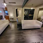 Suites On Chocolate - The Annville Cottage